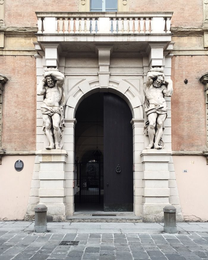 Porta dei Giganti