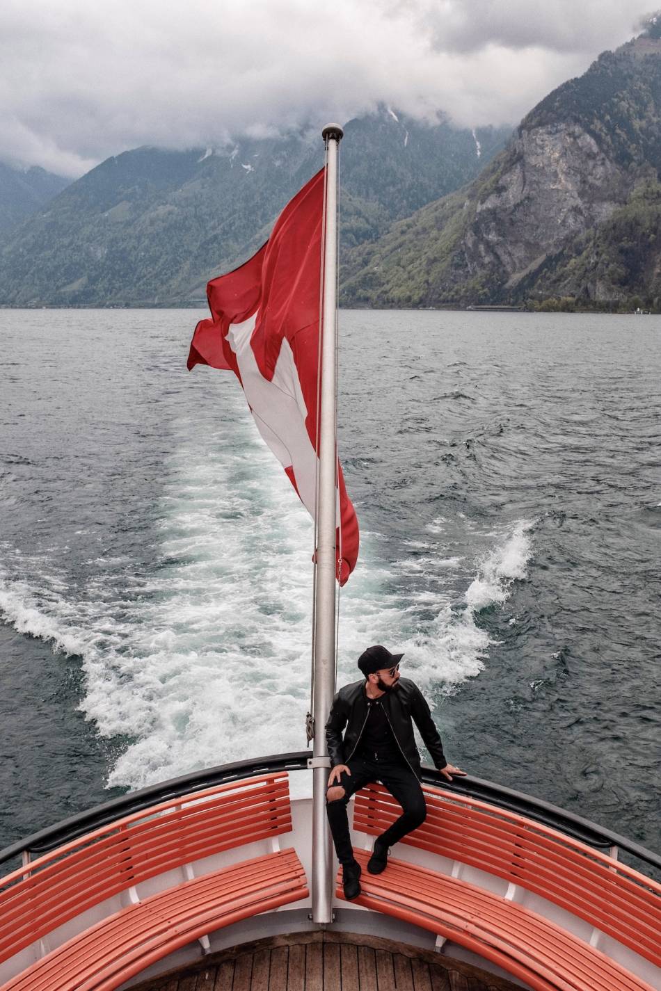 Battello sul lago di Lucerna