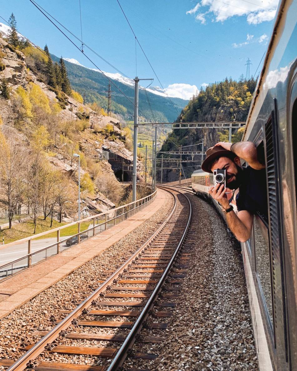 Gotthard Panorama Express _